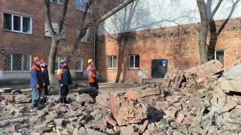 Стена общежития обрушилась в хакасском Черногорске