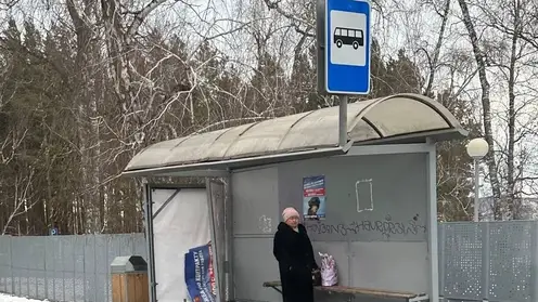 В Красноярске ищут вандалов, которые портят плакаты о военной службе по контракту