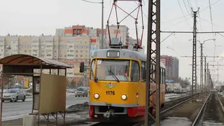 Два трамвайных вагона отремонтируют в этом году в Барнауле за 13 миллионов рублей