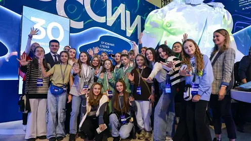 Школьники из Красноярского края посетили международную выставку «Россия»