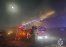 Гипермаркет «Маяк» загорелся в Рубцовске Алтайского края